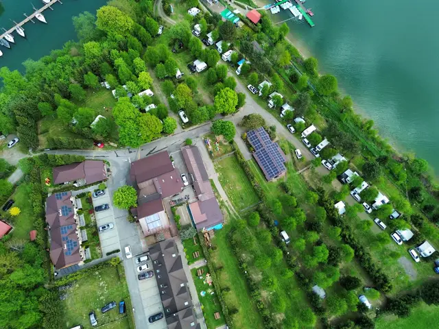 Ośrodek i pole namiotowe — zdjęcie 18 — Ośrodek Wypoczynkowy Cypel, Polańczyk